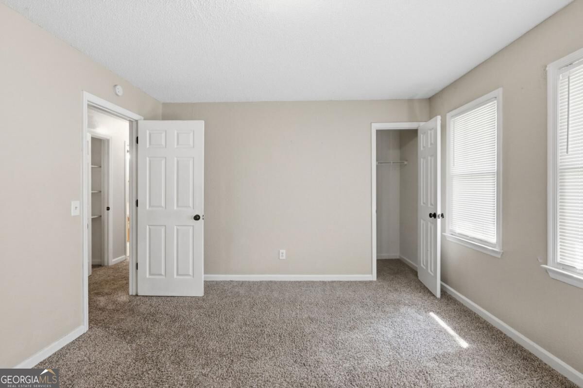 5300 Oglethorpe Court Property Photo 12