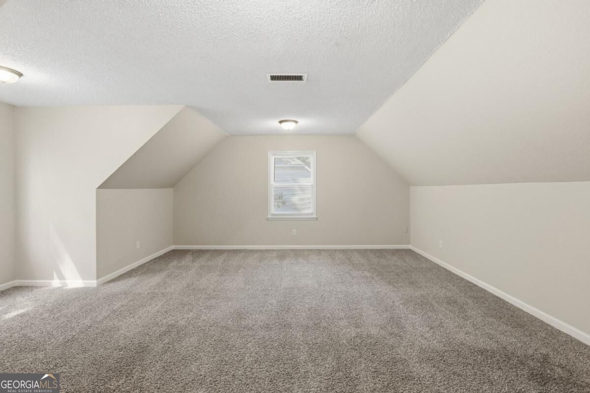 5300 Oglethorpe Court Property Photo 15