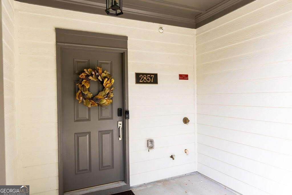 2857 Regal Park Nw Property Photo 4