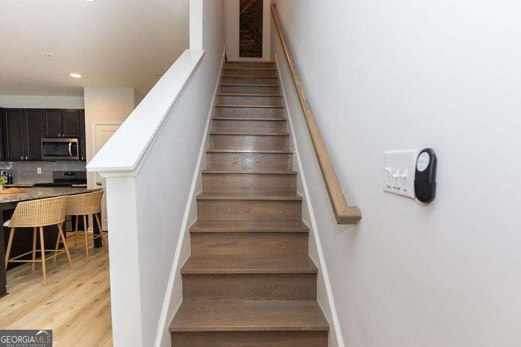 2857 Regal Park Nw Property Photo 16