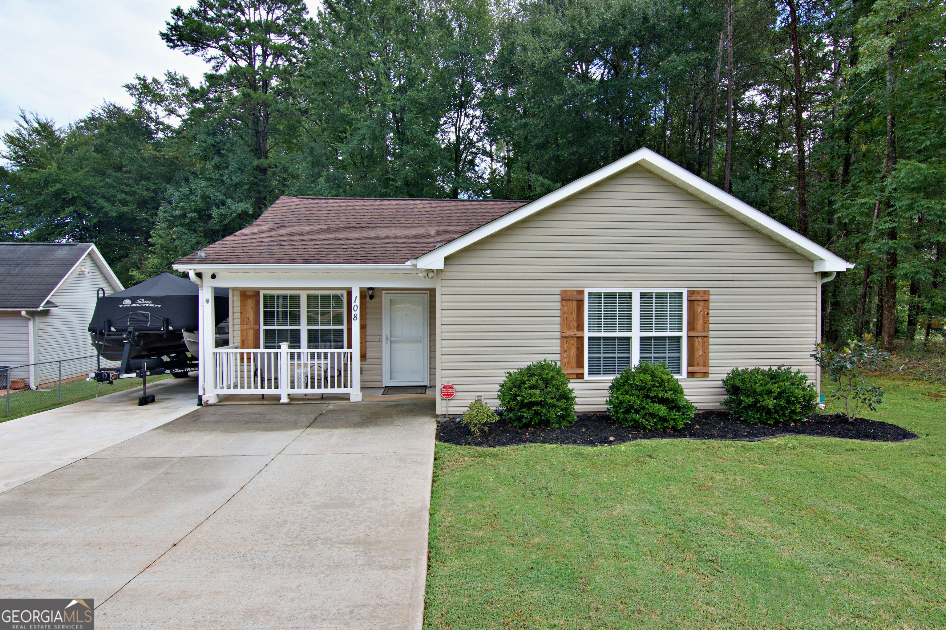 108 Elm Drive Elm Drive Property Photo 1