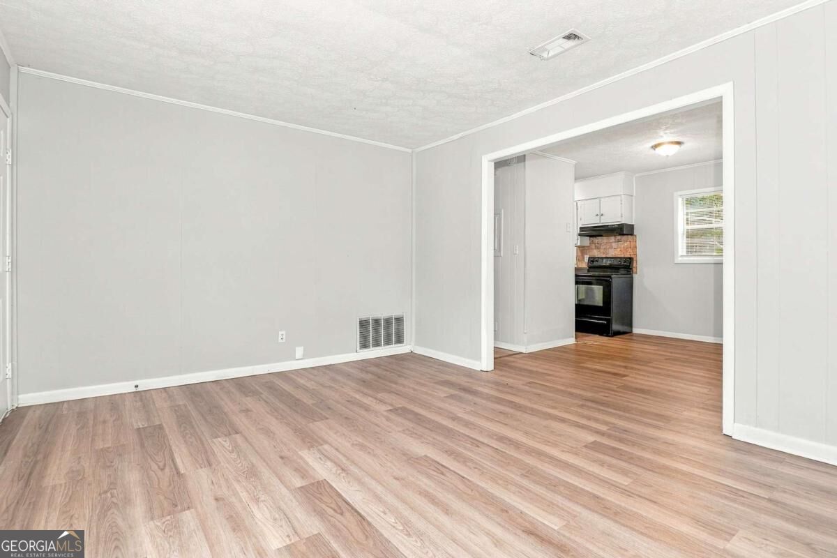 316 Eleanor Drive Property Photo 7