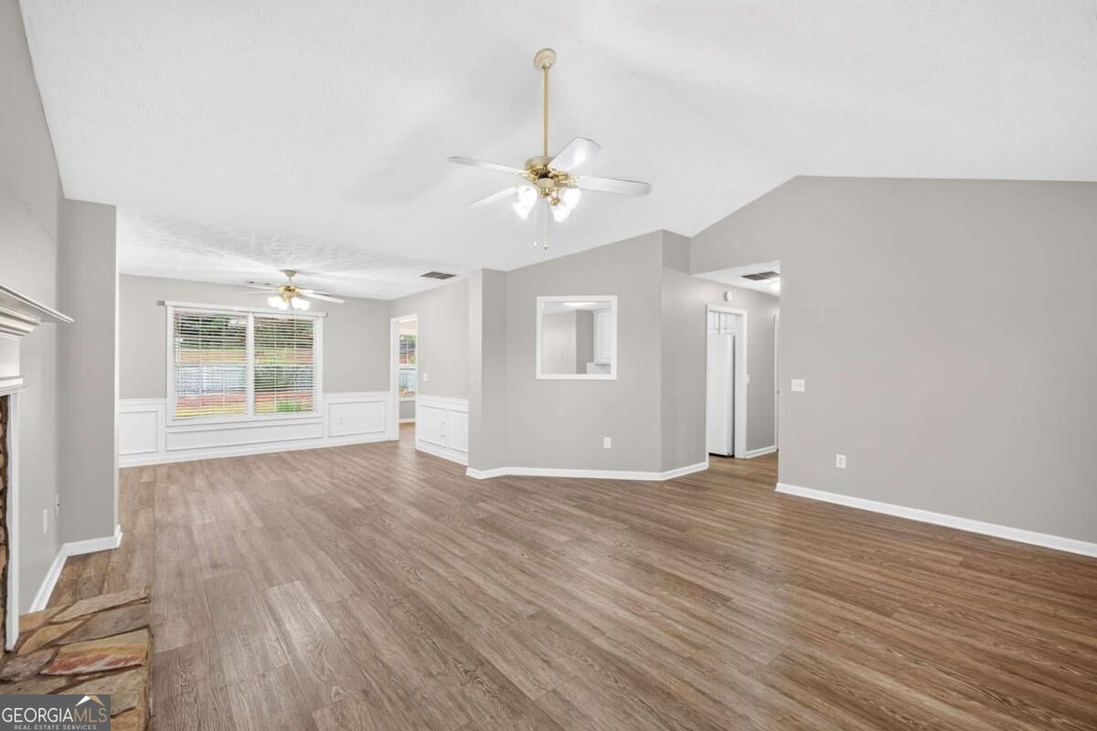 531 Carriage Drive Property Photo 10