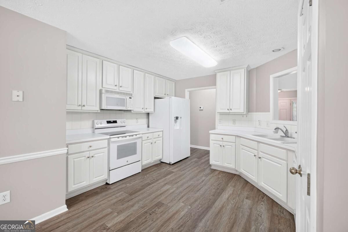 531 Carriage Drive Property Photo 17