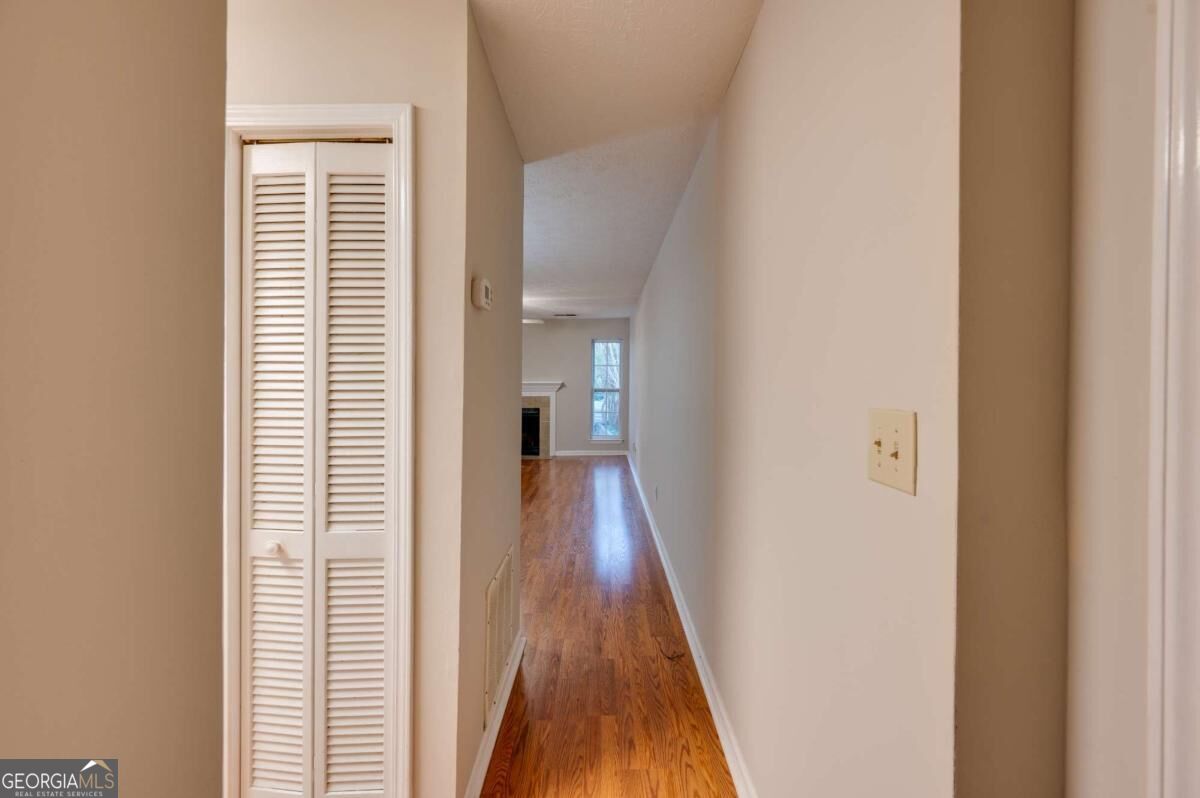 466 Teal Court Property Photo 4