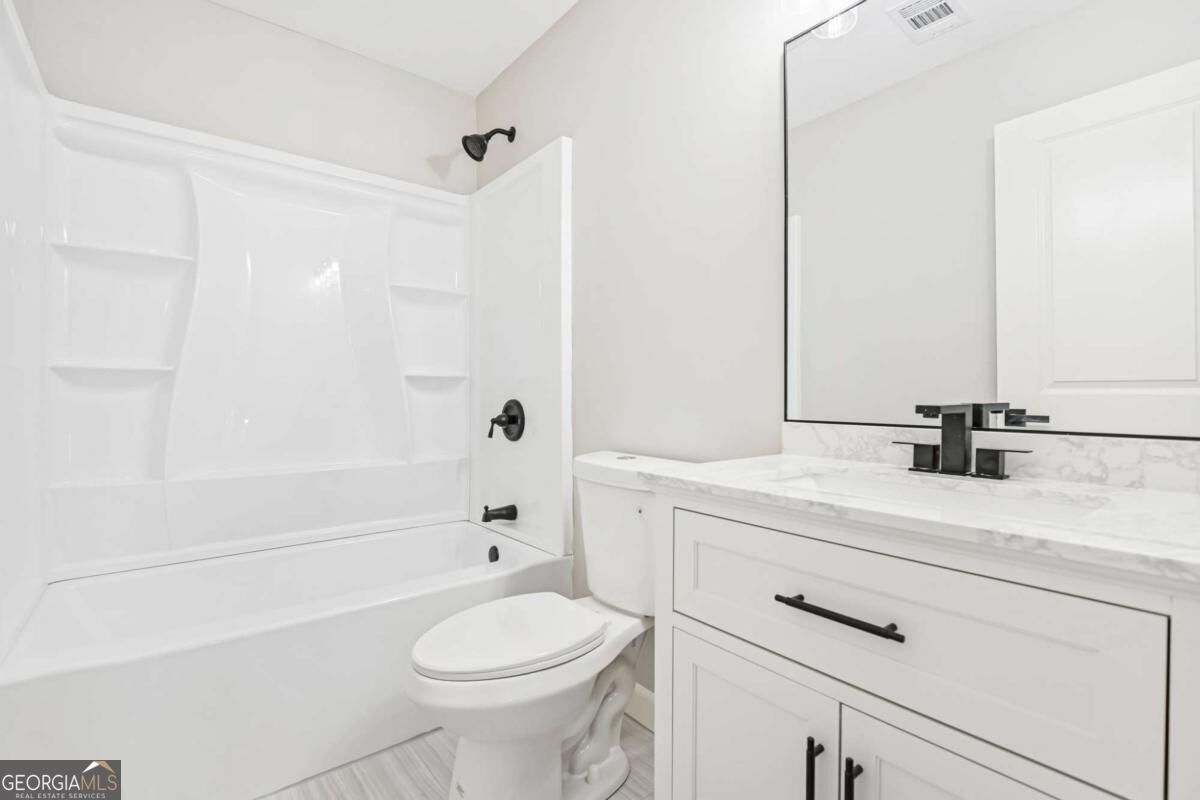 78 Crescent Commons Property Photo 37