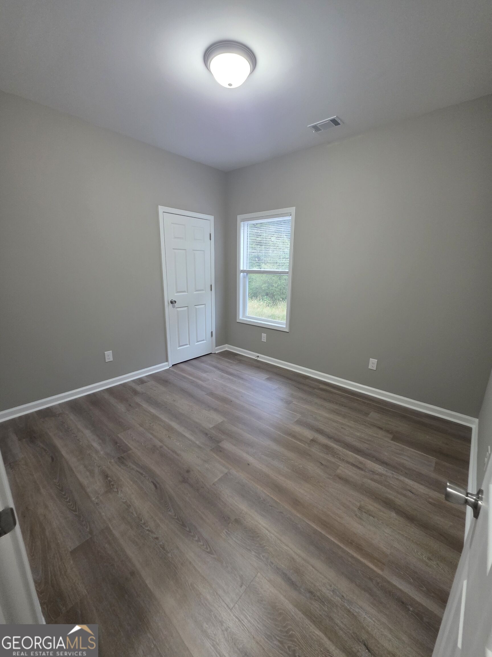 60 Charlotte Drive Property Photo 15