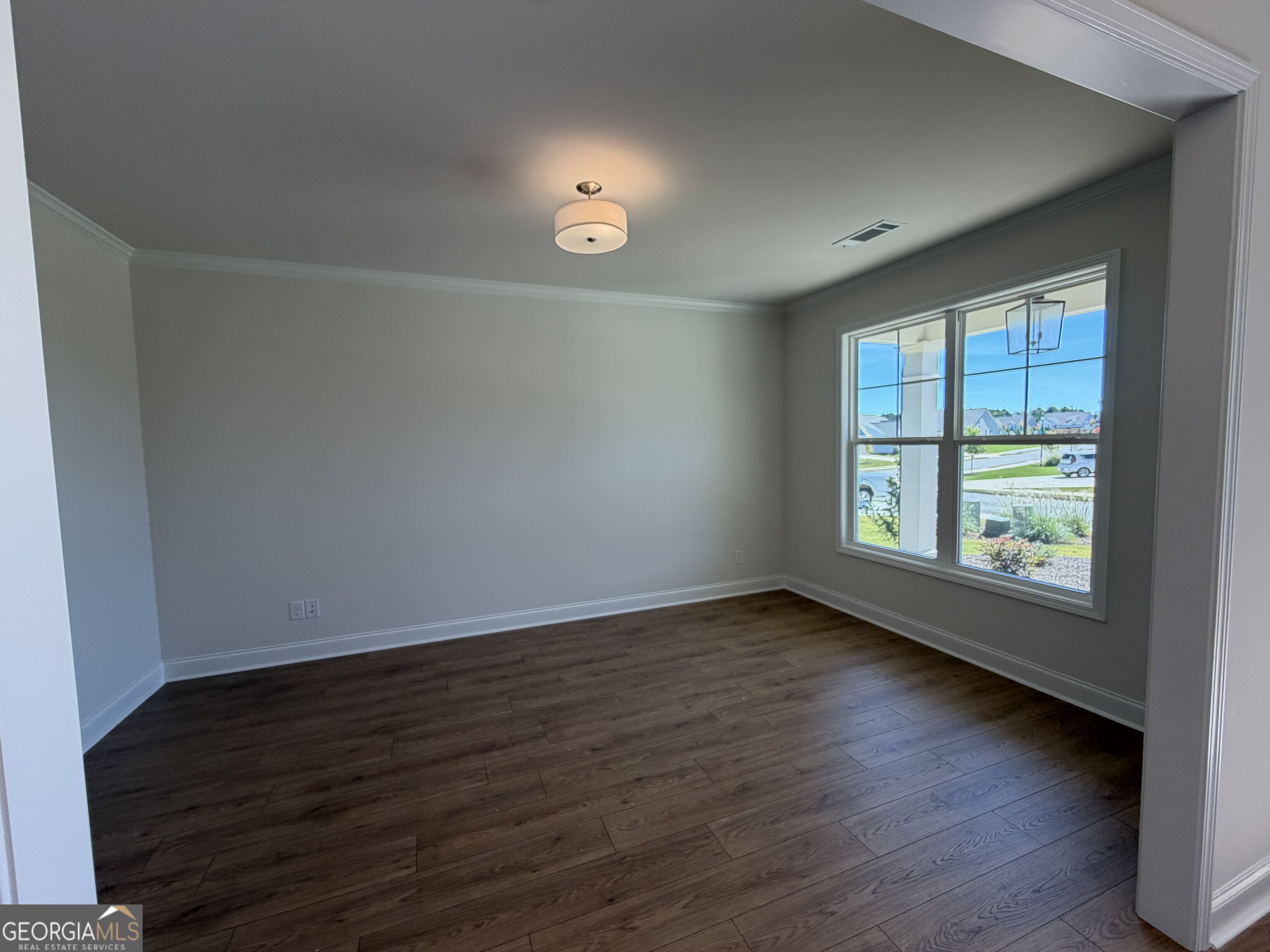 196 Oakdale Road # 36 Property Photo 6