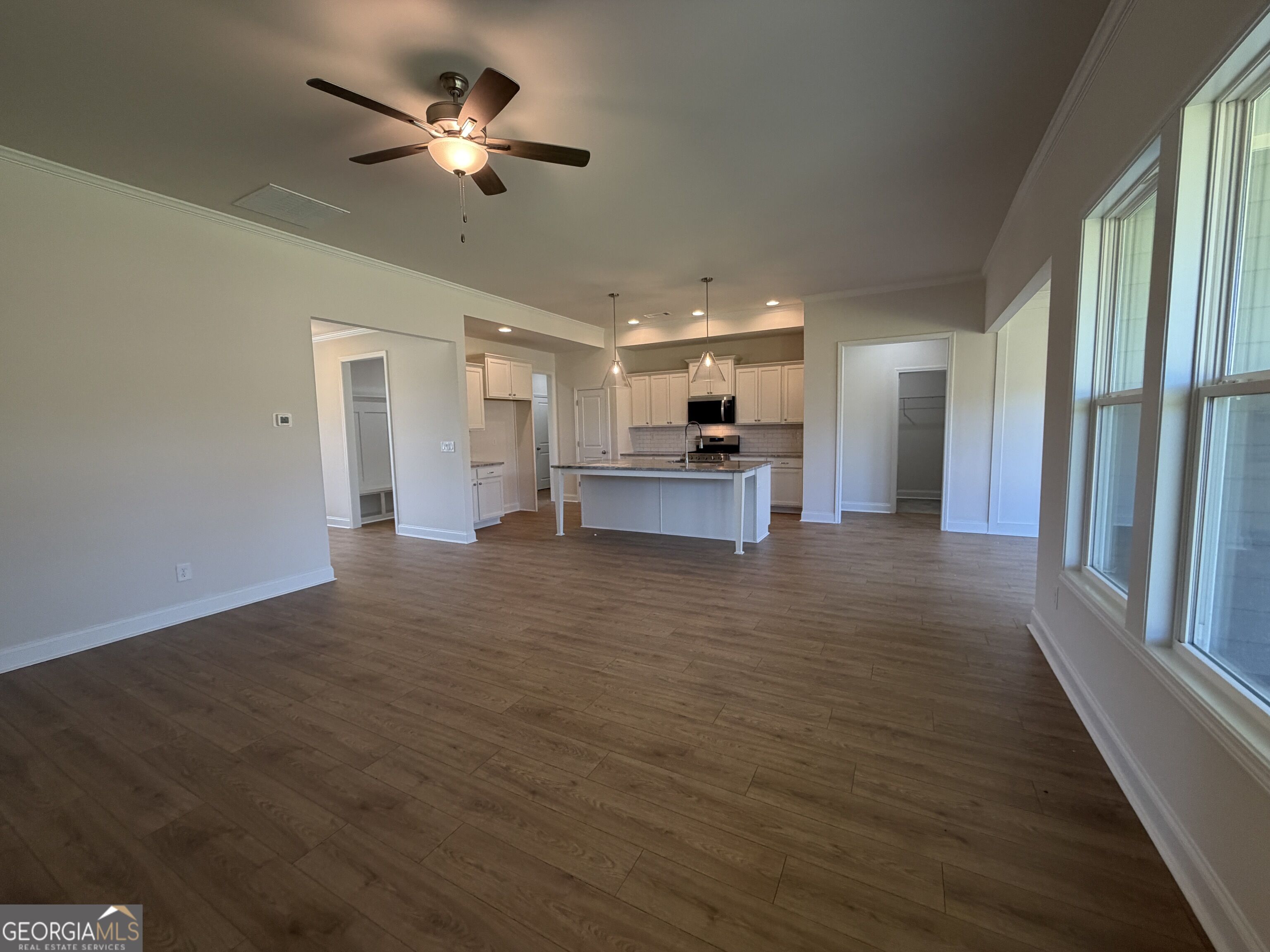 196 Oakdale Road # 36 Property Photo 11