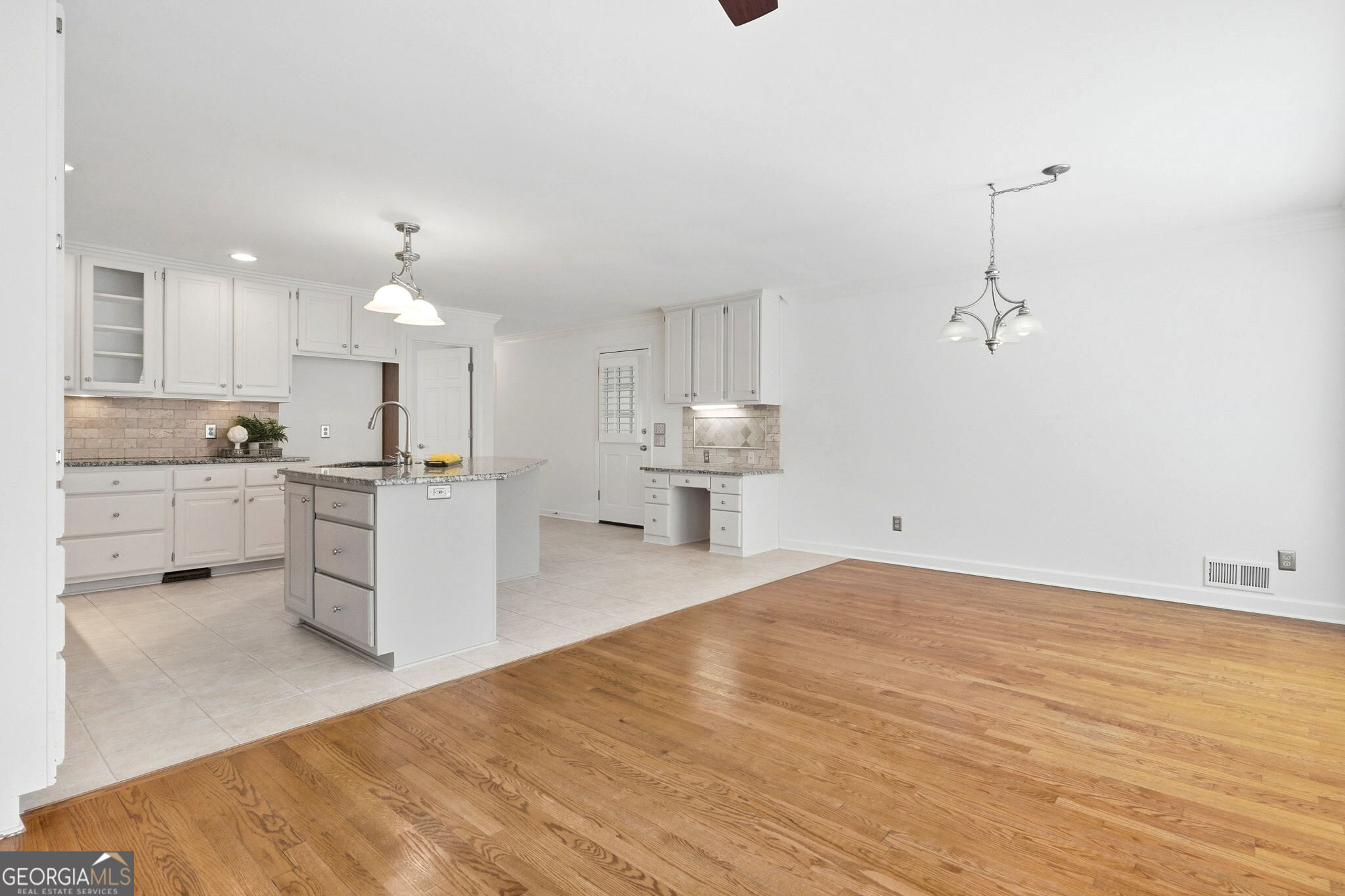 360 Stepping Stone Drive Property Photo 11