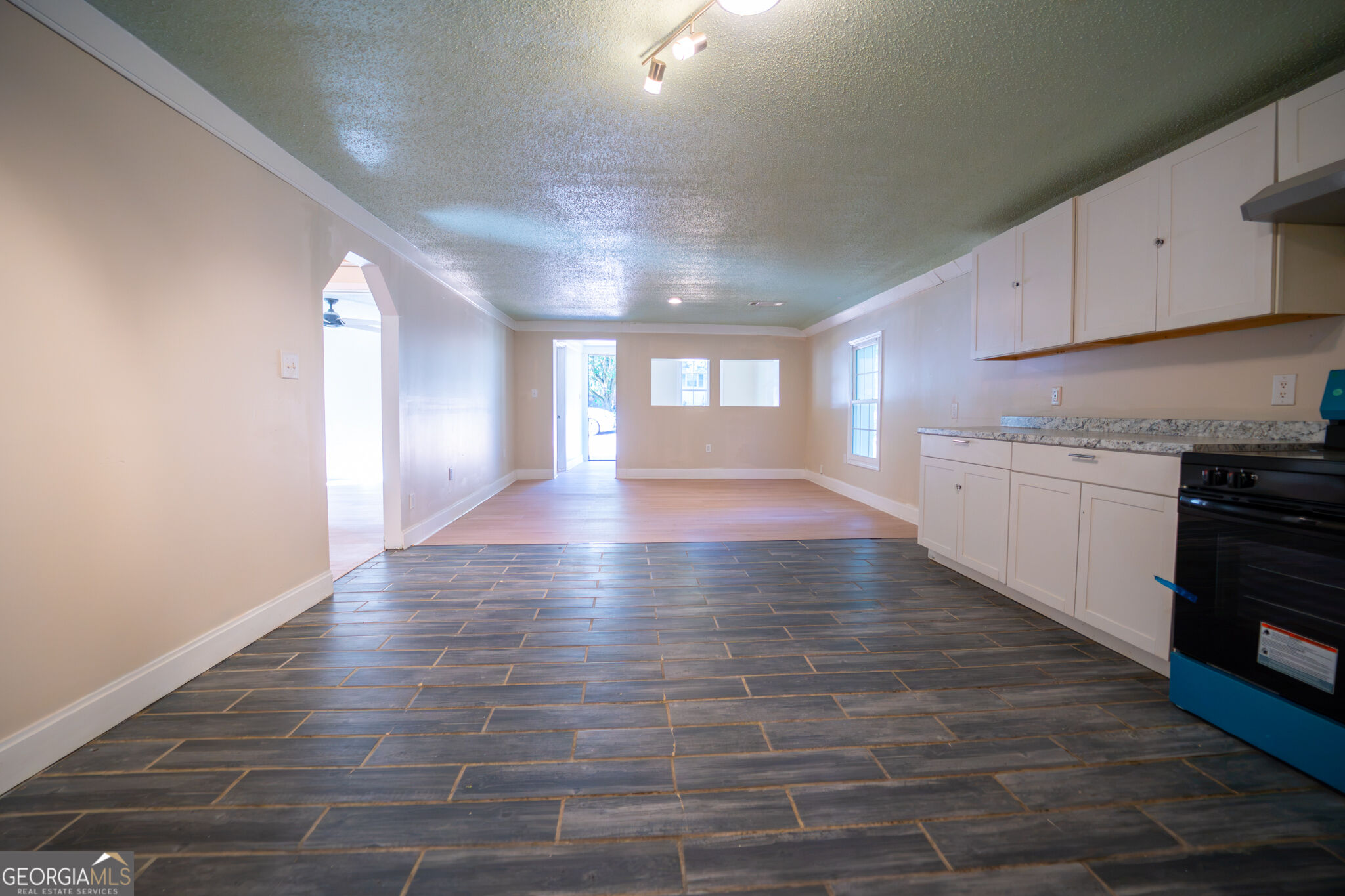 217 Sw Larkspur Lane Sw Property Photo 5