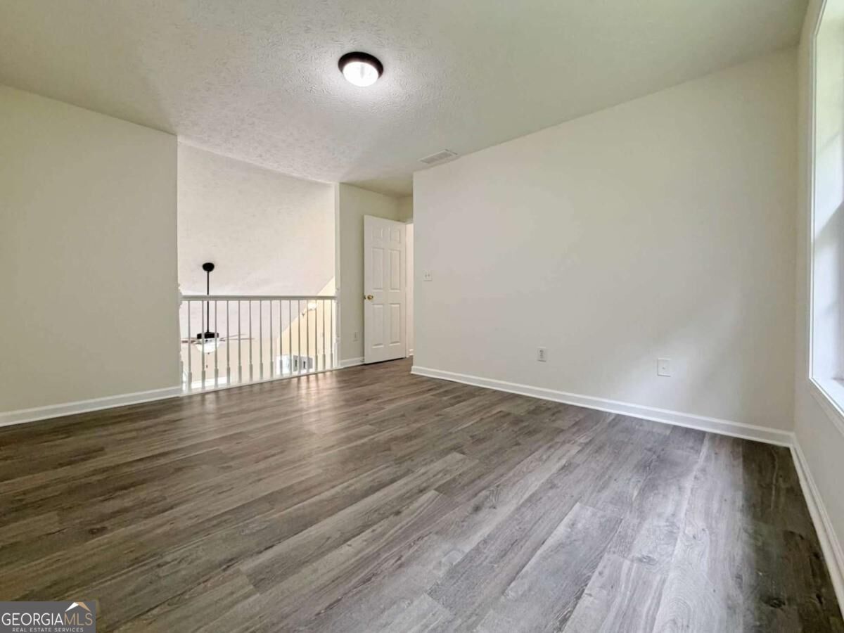 855 Minor Creek Way Nw Property Photo 2