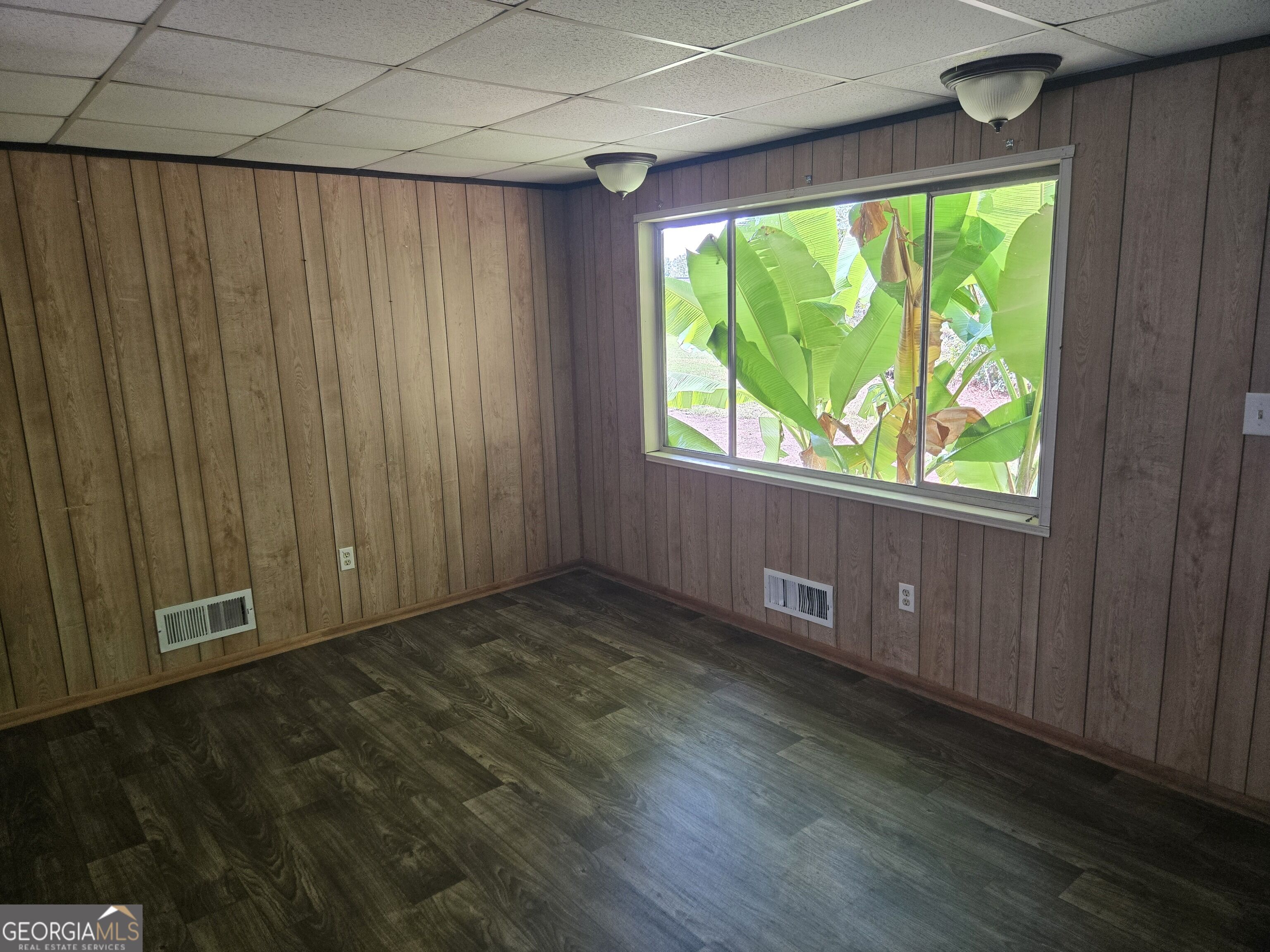 3836 Rex Circle Property Photo 5