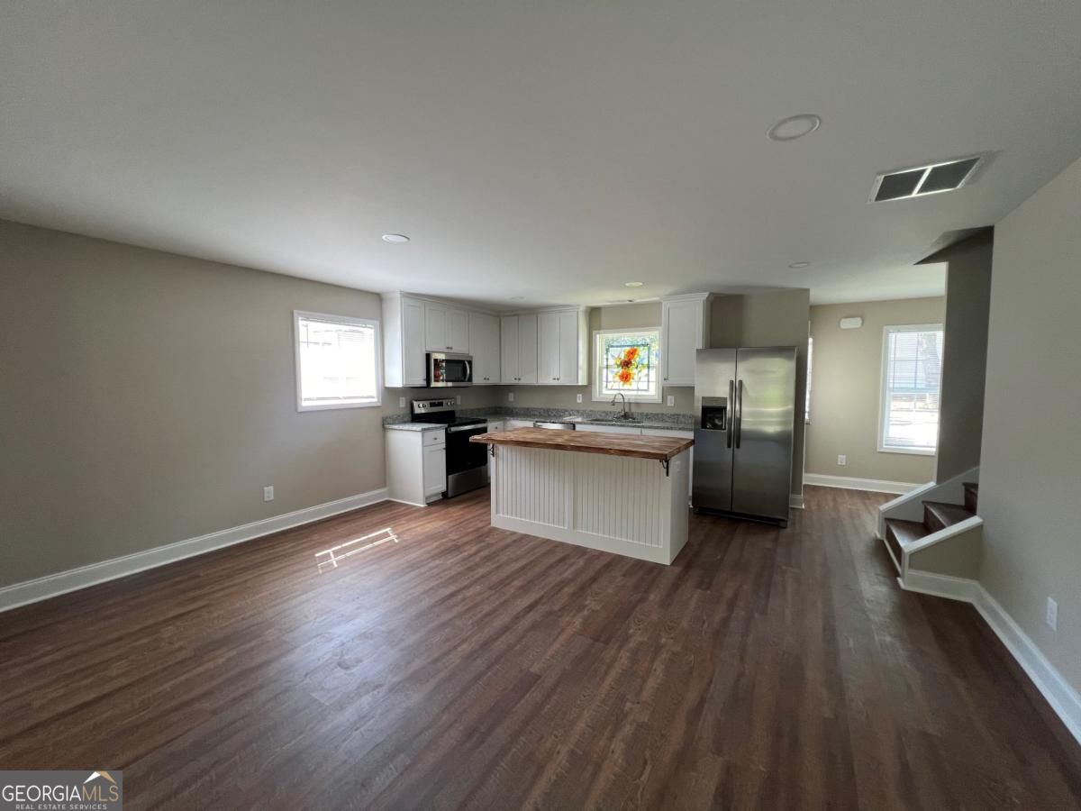 5964 Moon Drive Property Photo 3