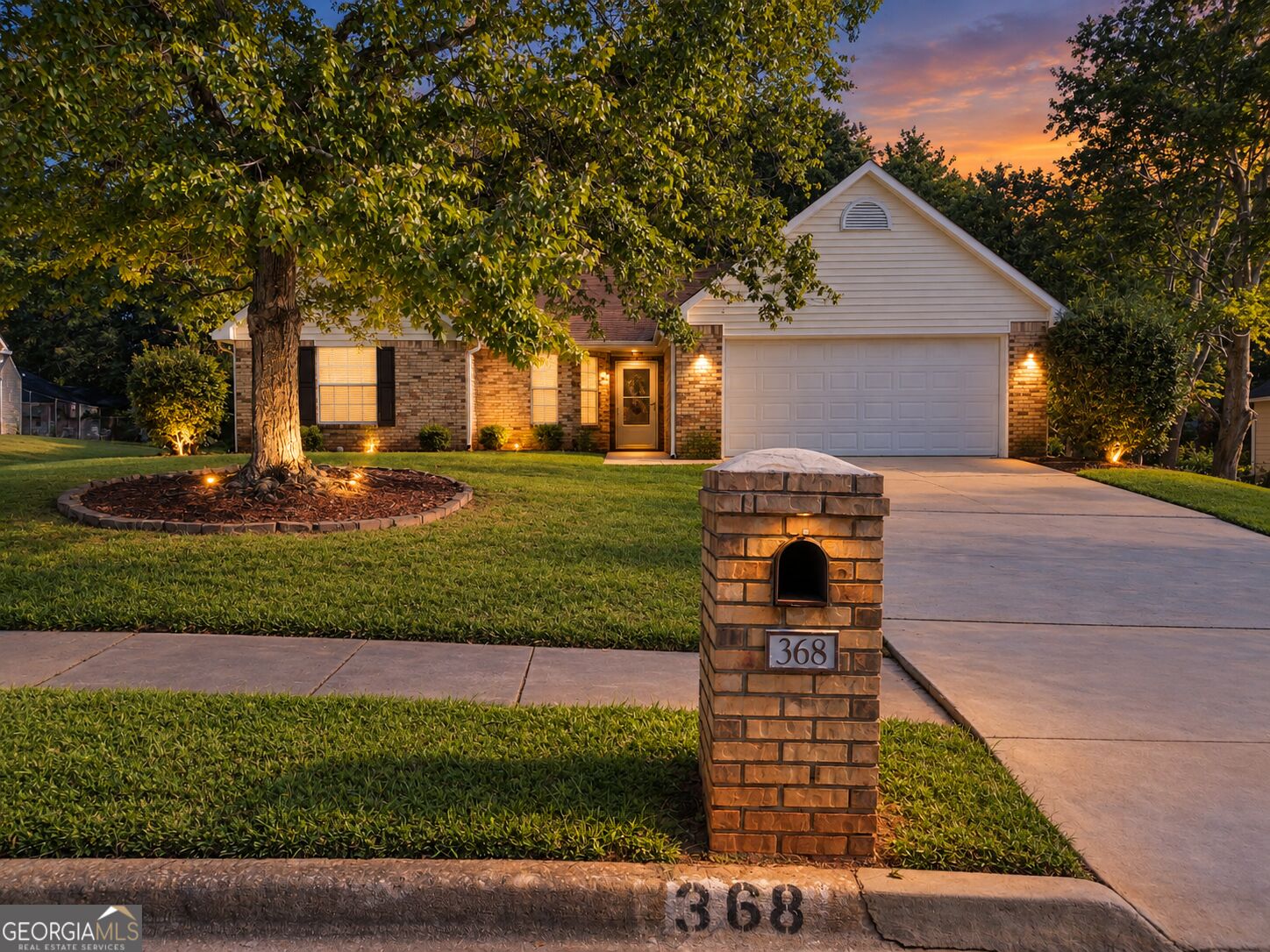 368 Tait Road Property Photo 1
