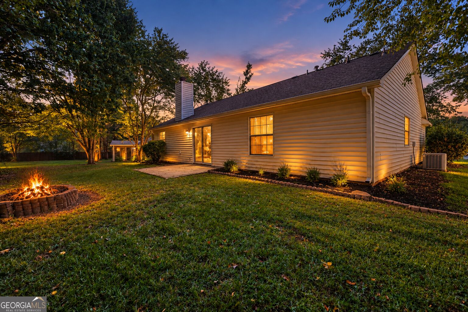 368 Tait Road Property Photo 2