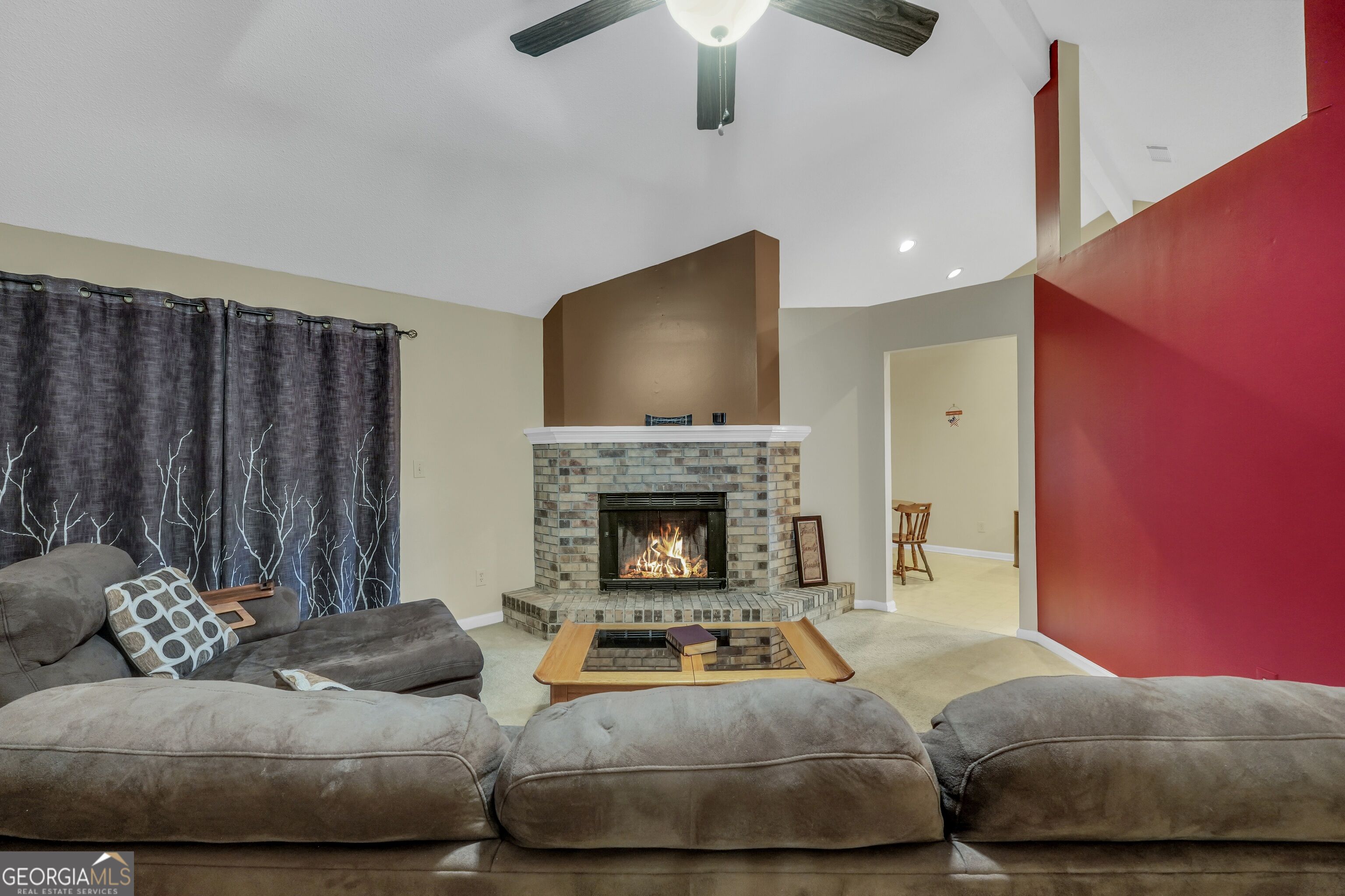 368 Tait Road Property Photo 8