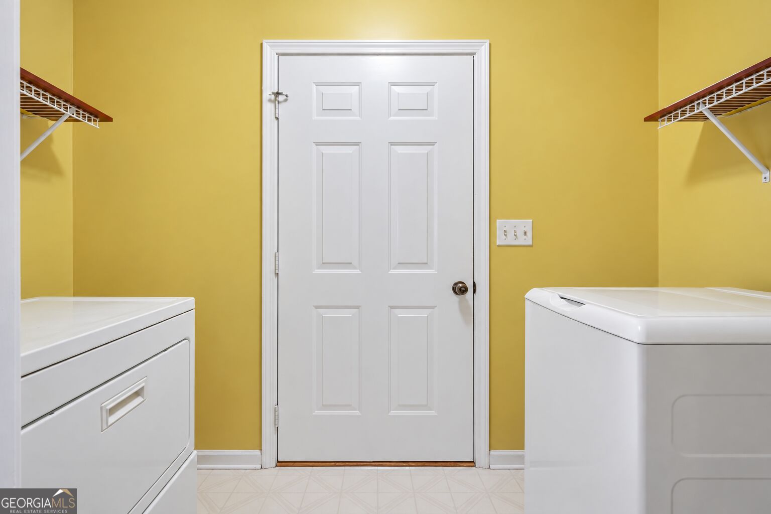 368 Tait Road Property Photo 16