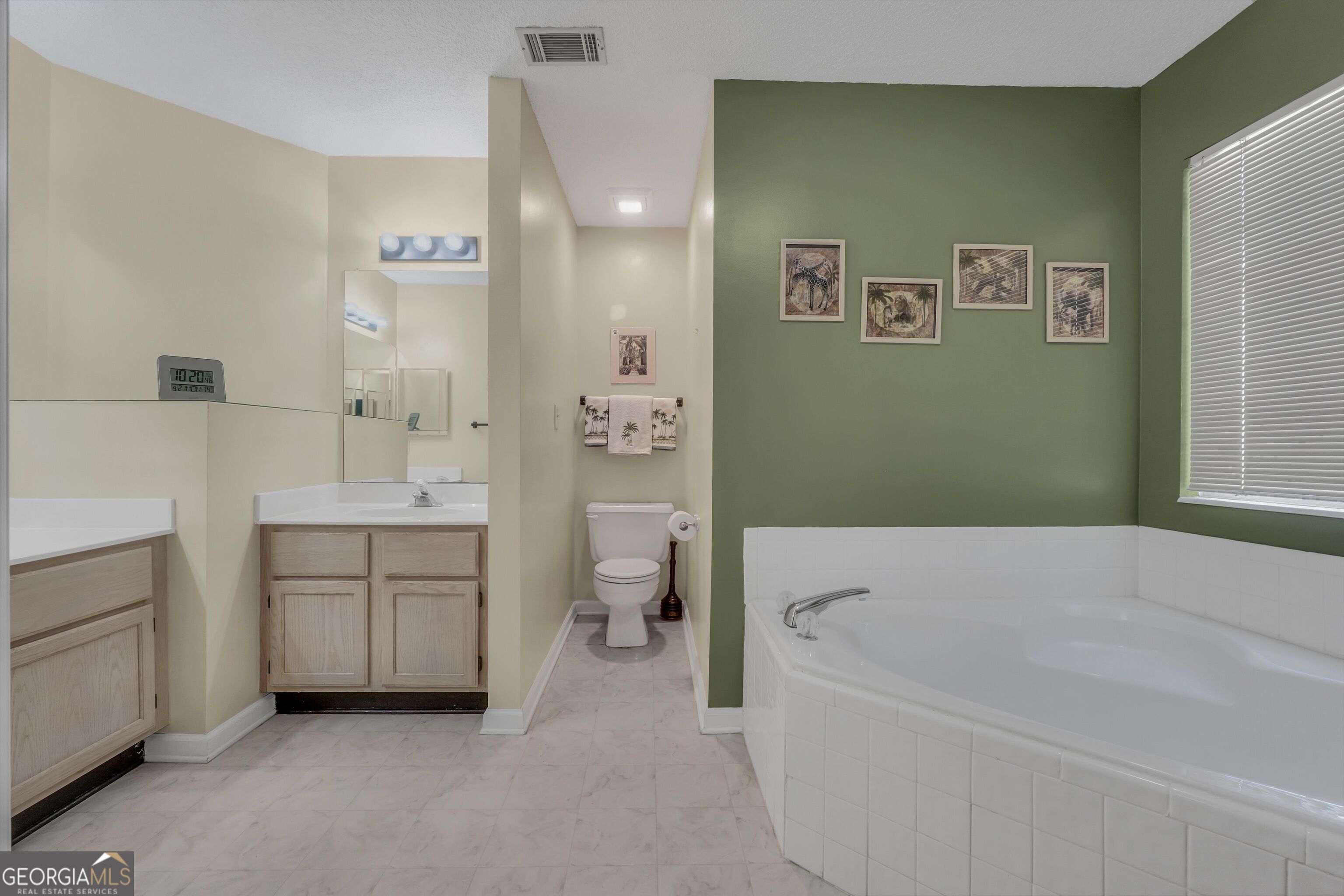 368 Tait Road Property Photo 24