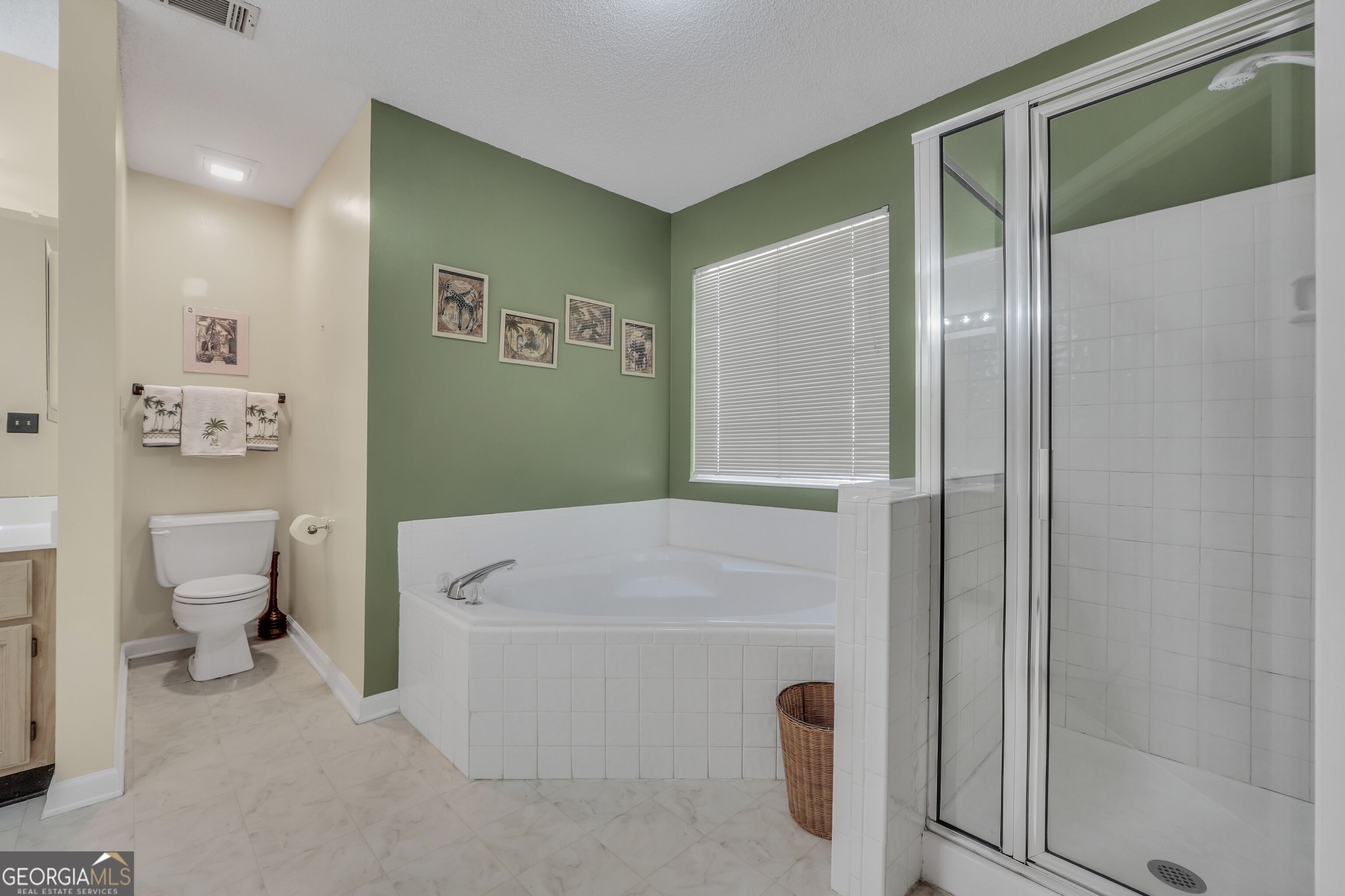 368 Tait Road Property Photo 25