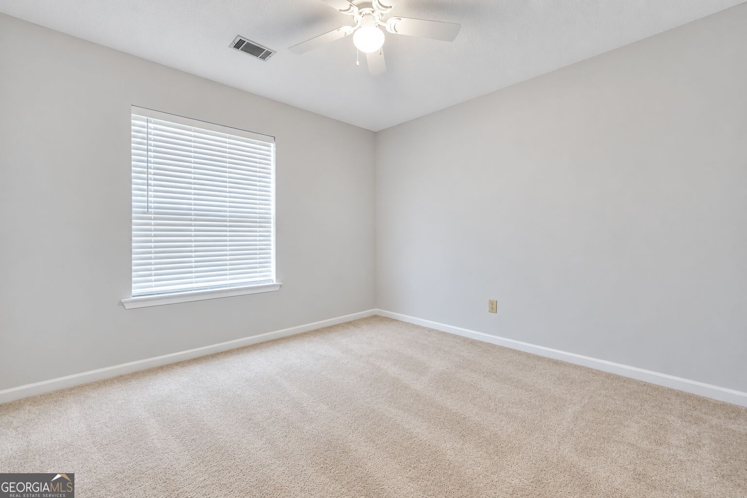368 Tait Road Property Photo 26