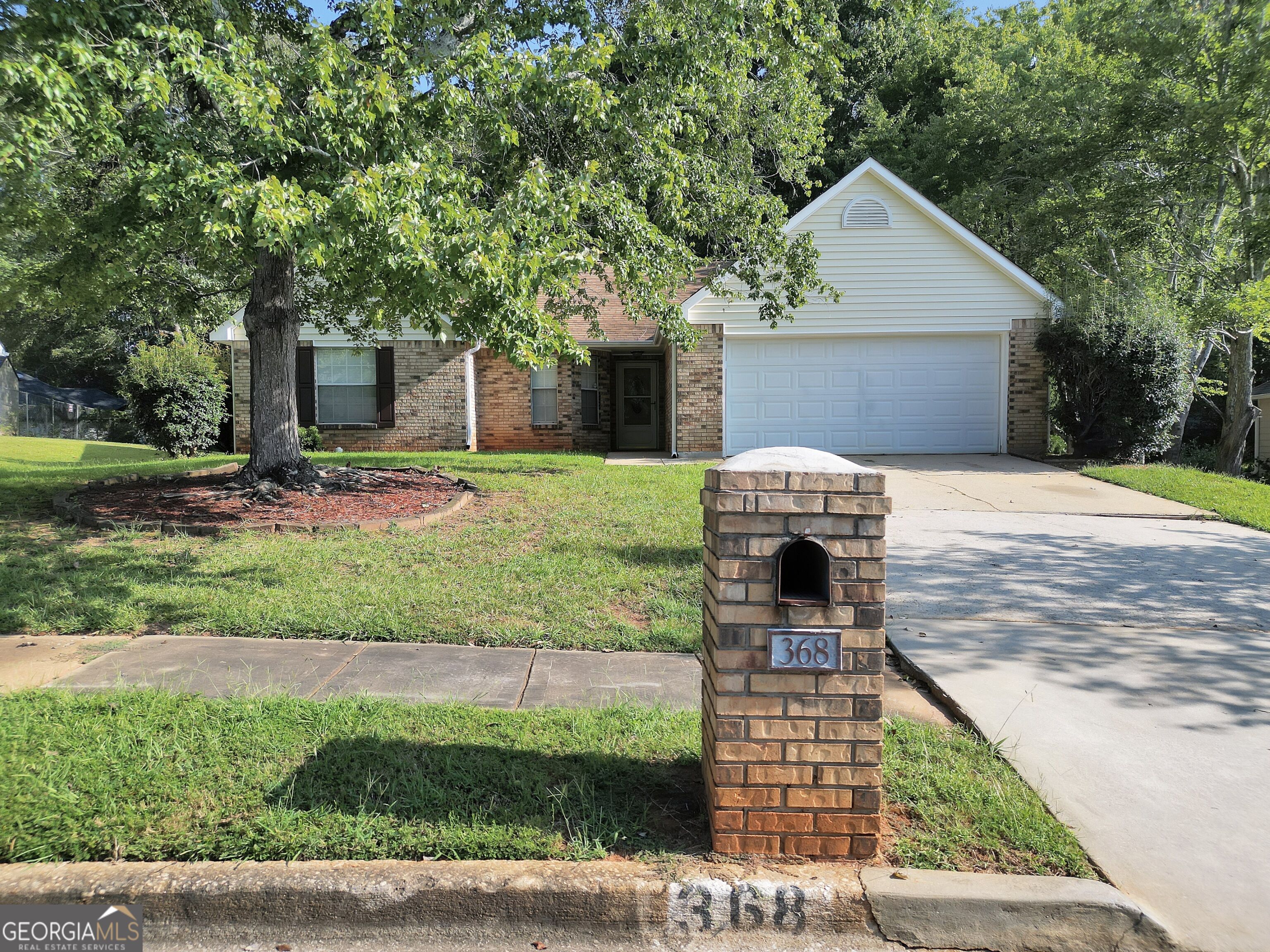 368 Tait Road Property Photo 35