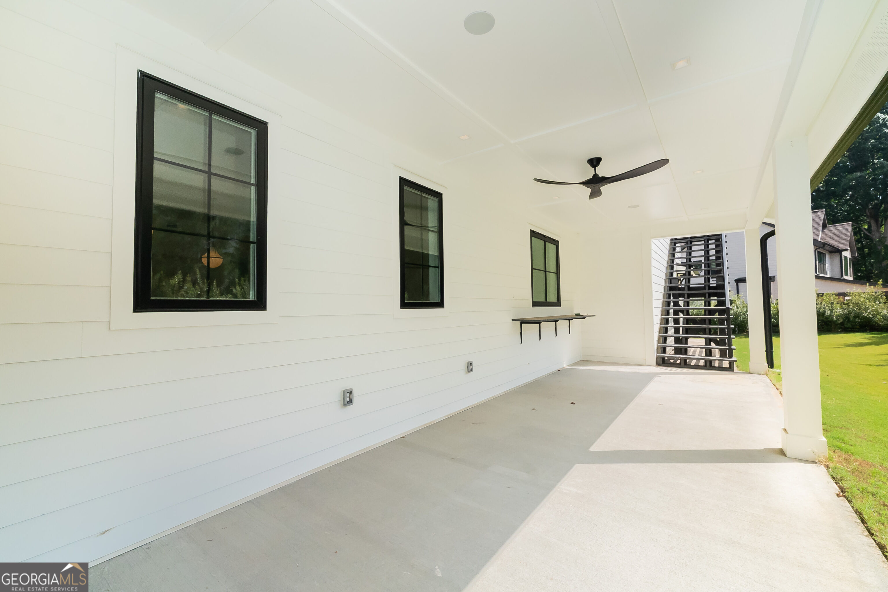 2650 Roswell Road Property Photo 12