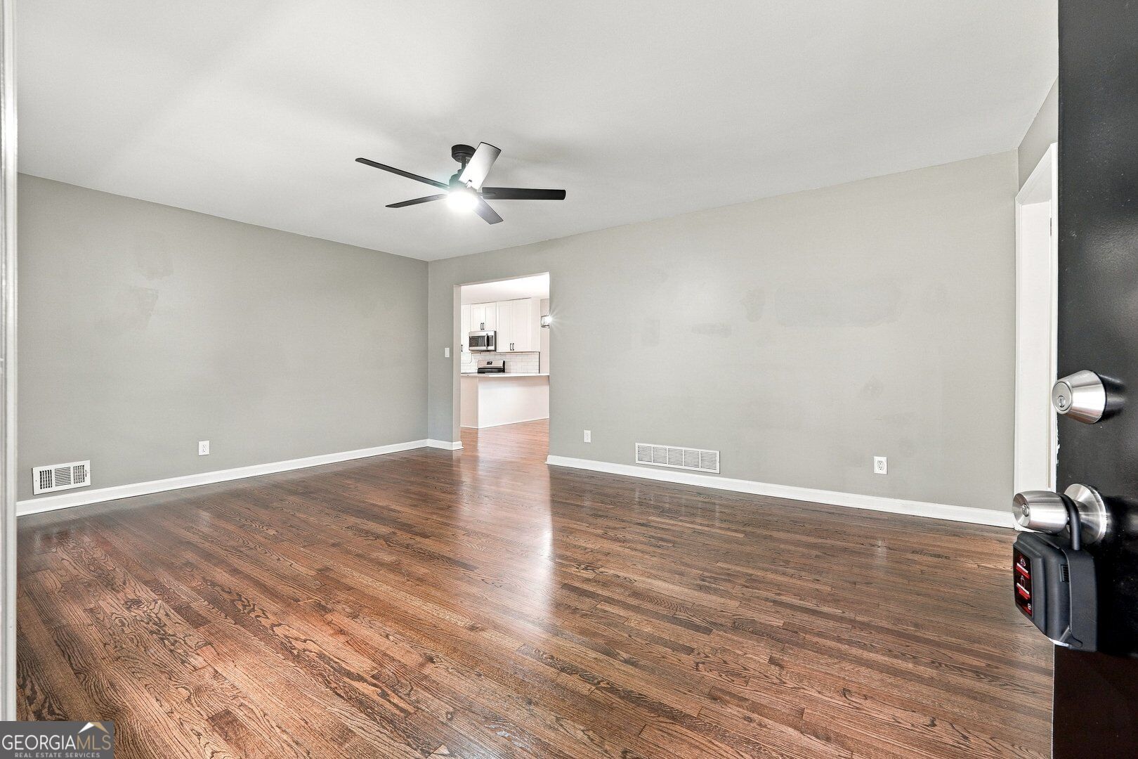 2988 Valley Ridge Drive Property Photo 3