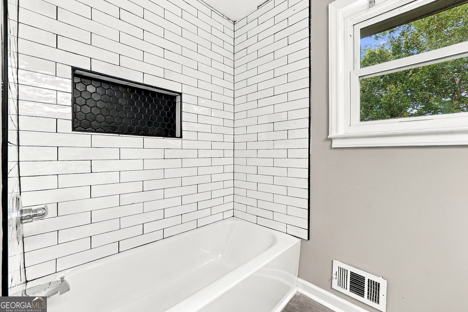 2988 Valley Ridge Drive Property Photo 23