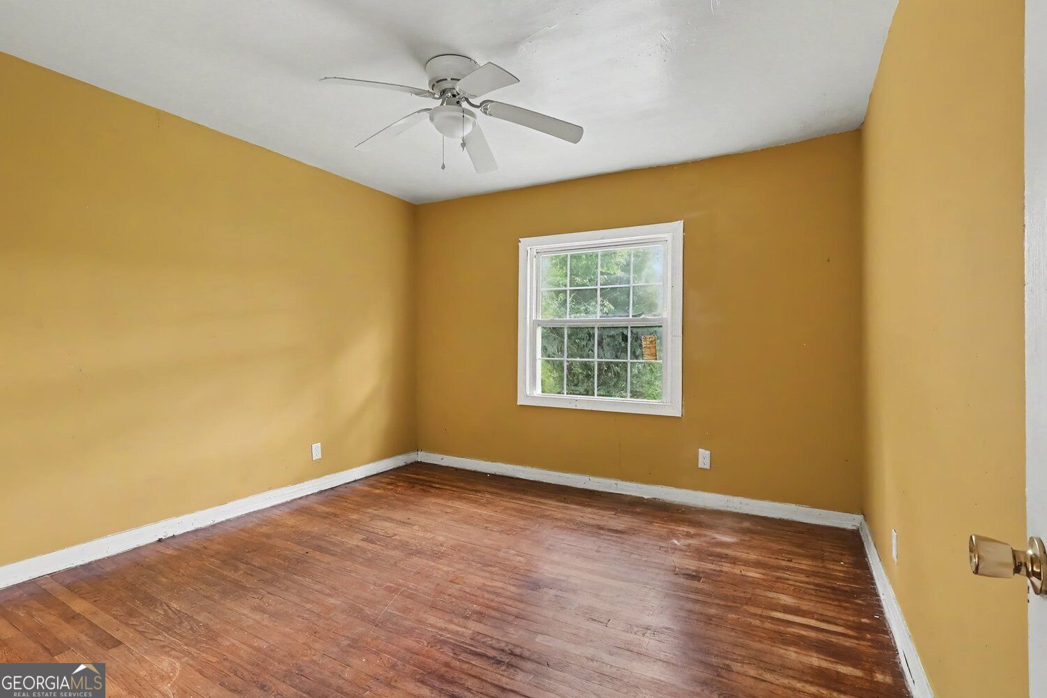 1239 Eastland Road Se Property Photo 13