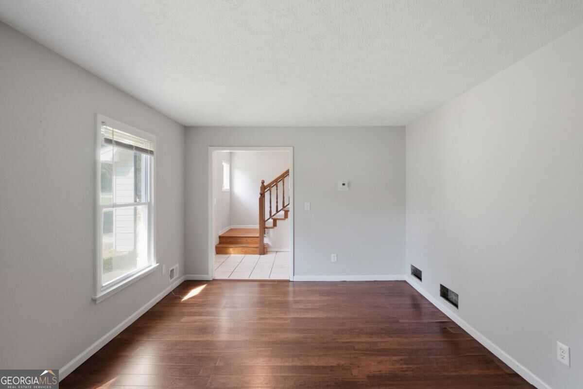 448 Martin Road Property Photo 4
