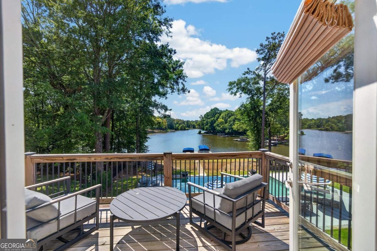 242 Loch Way Property Photo 36