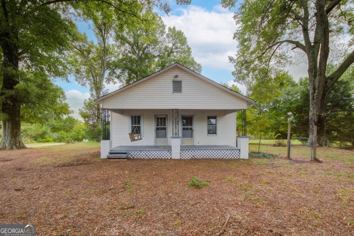 7985 Midway Road Property Photo 1