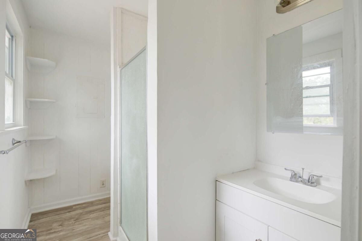 7985 Midway Road Property Photo 15
