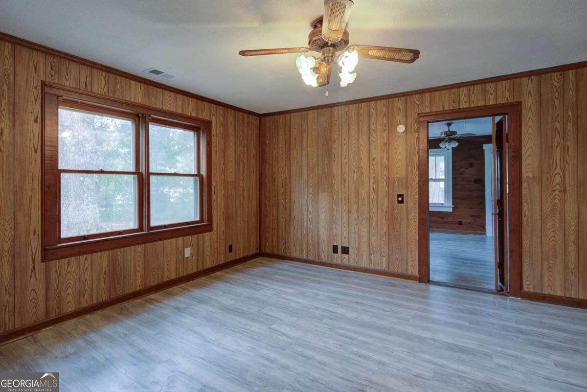 7985 Midway Road Property Photo 16