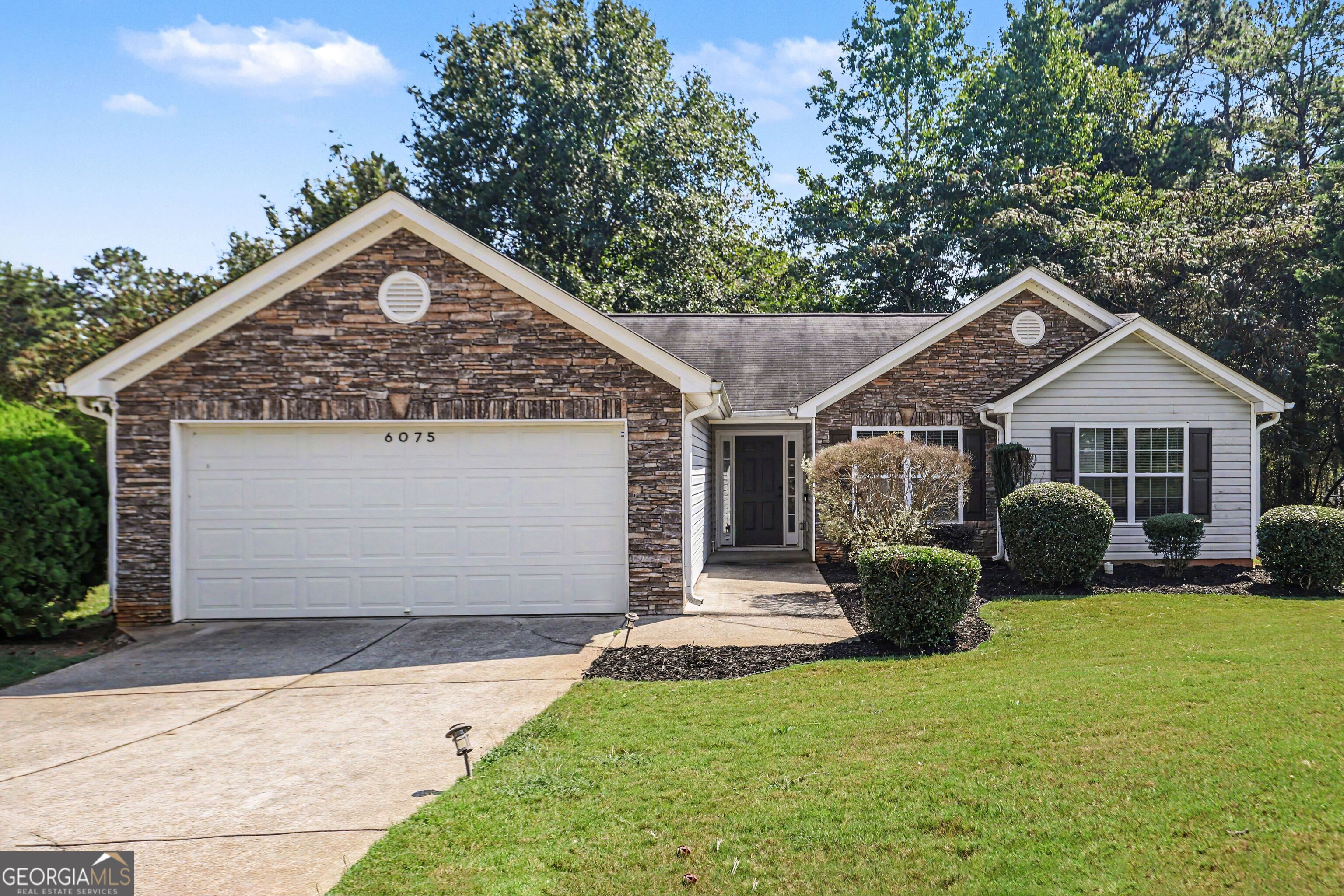 6075 Castlegate Drive Property Photo 1