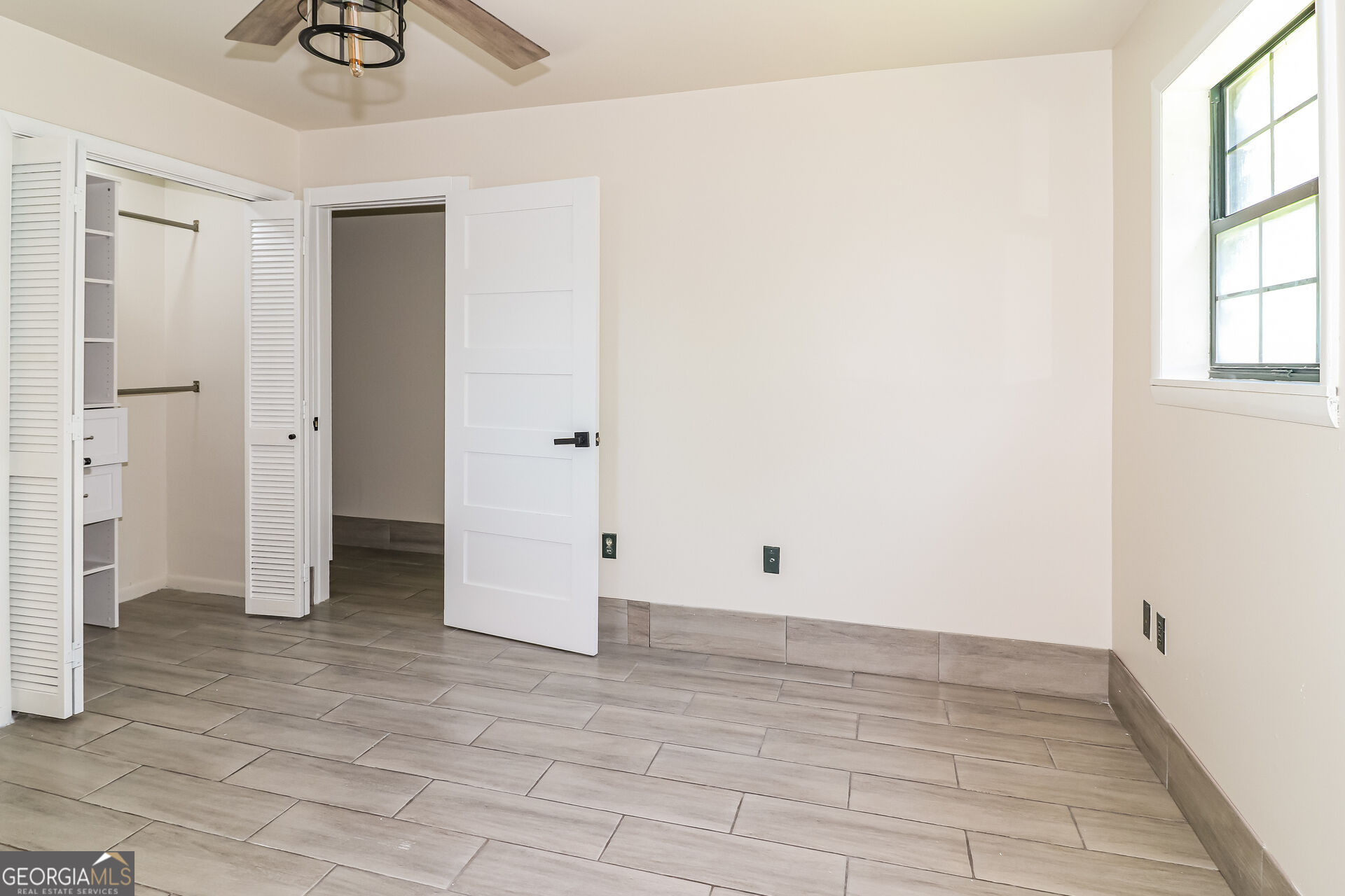 104 Adon Street Property Photo 4