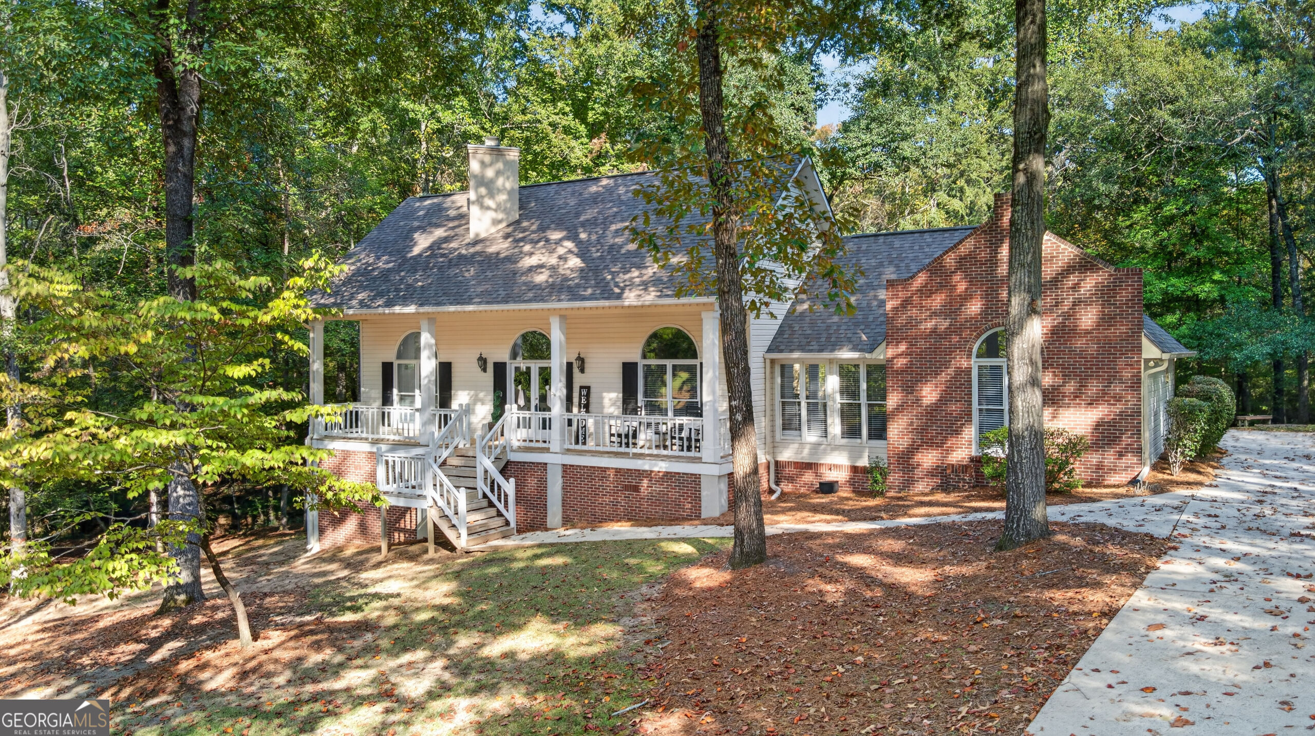 127 Ridge Crest Drive Property Photo 1