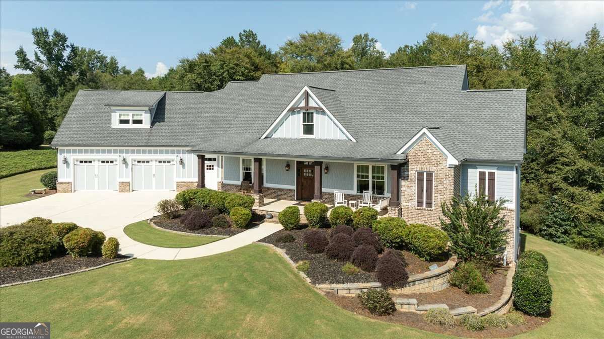 617 Skyland Drive Property Photo 1