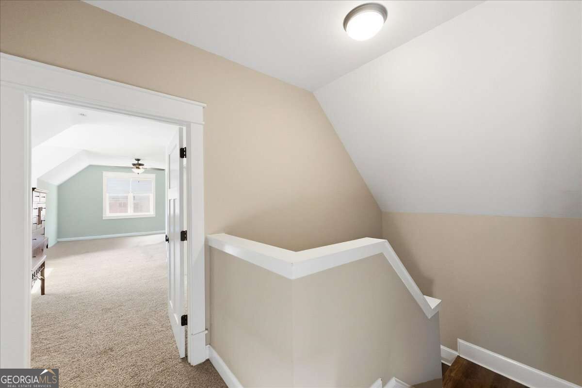617 Skyland Drive Property Photo 28