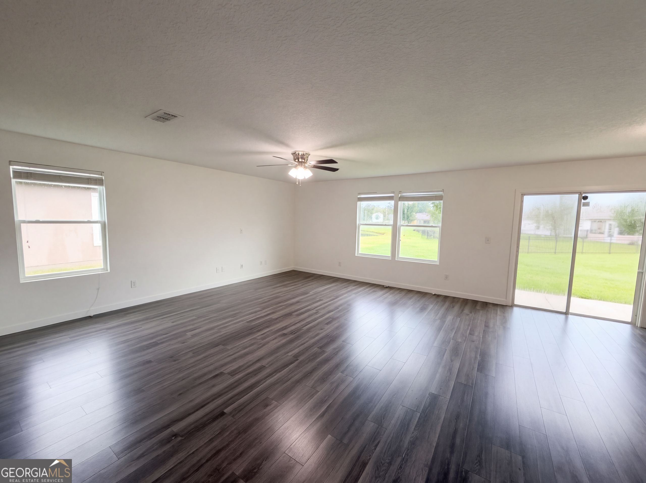 119 Brooklet Circle Property Photo 3