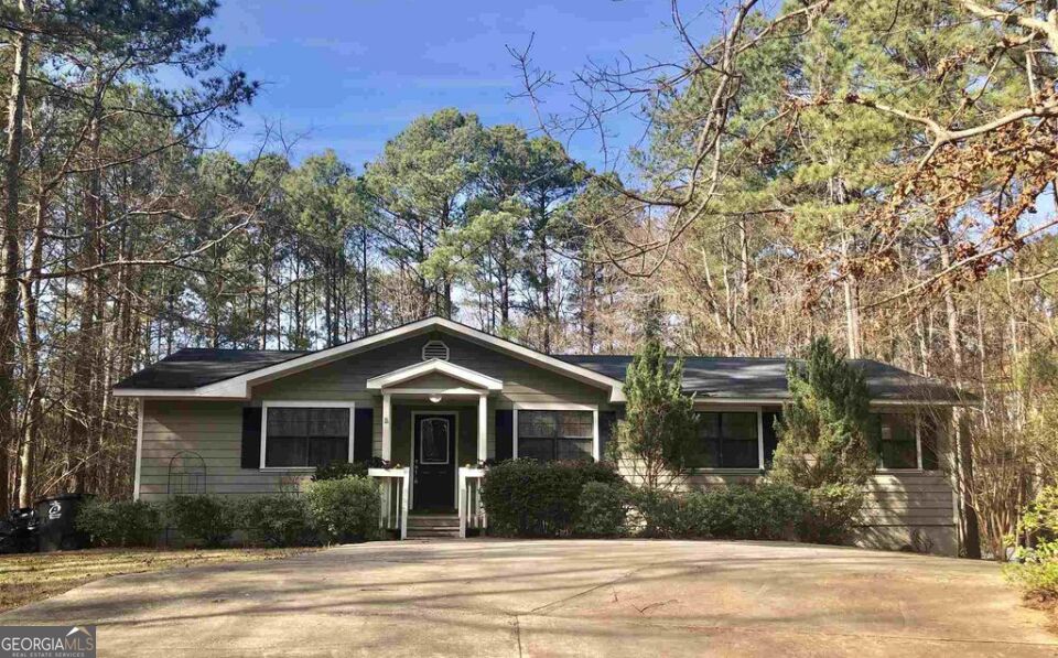 425 Pelican Circle Property Photo 1