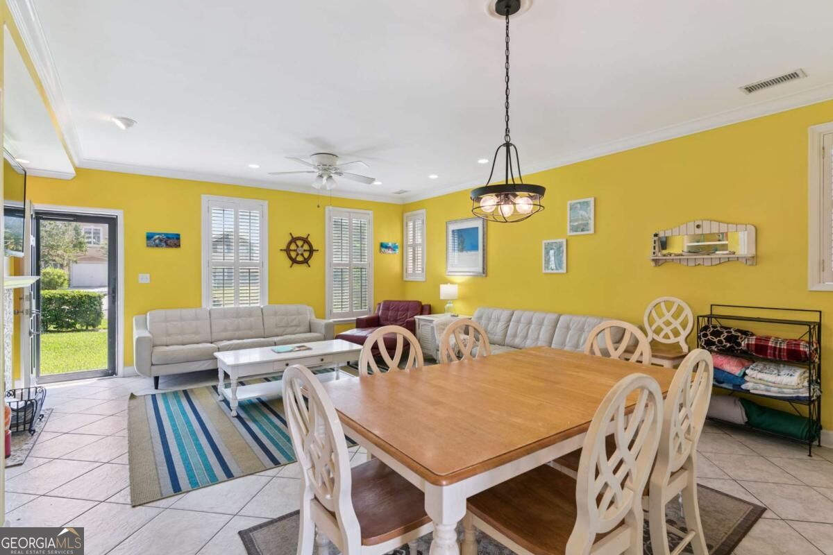 1035 Beachview Drive Property Photo 6