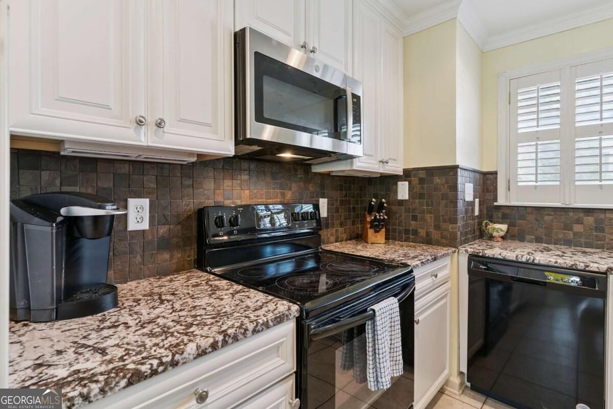 1035 Beachview Drive Property Photo 12
