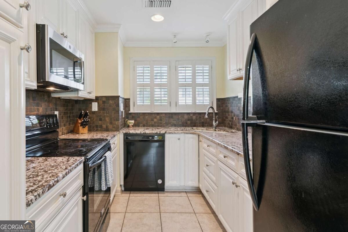 1035 Beachview Drive Property Photo 13