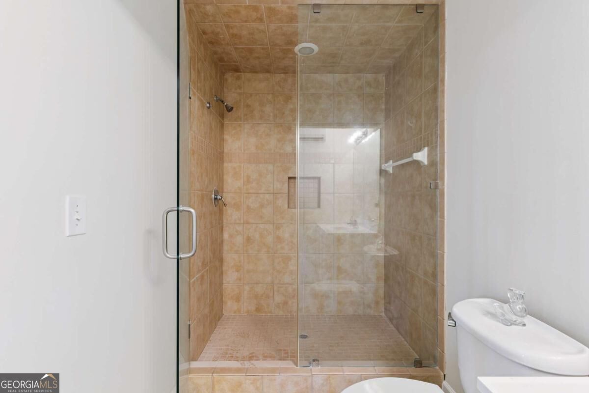 1035 Beachview Drive Property Photo 30
