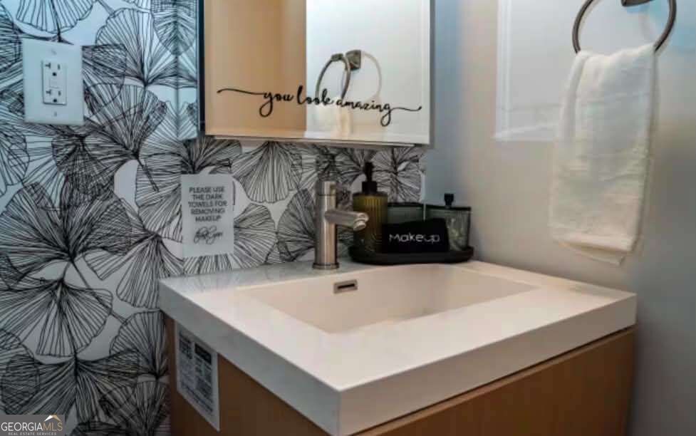 1805 Harvard Avenue # 204 Property Photo 5