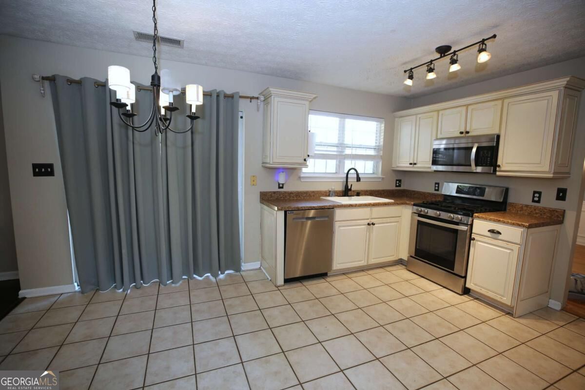 4246 Brighton Way Nw Property Photo 17
