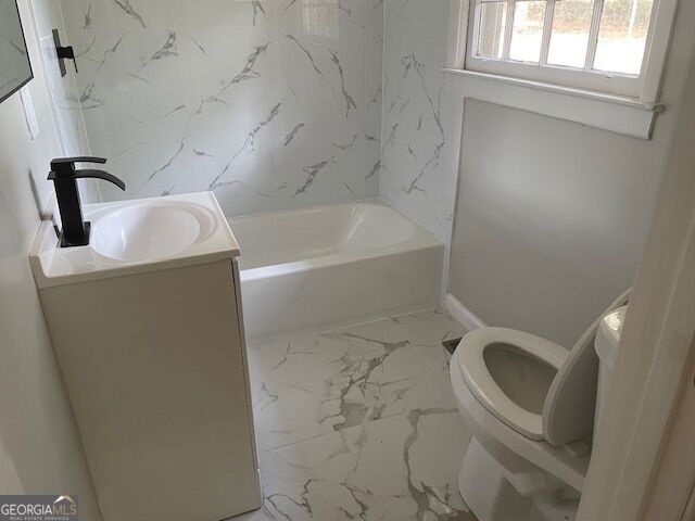 4702 Elkan Avenue Property Photo 9