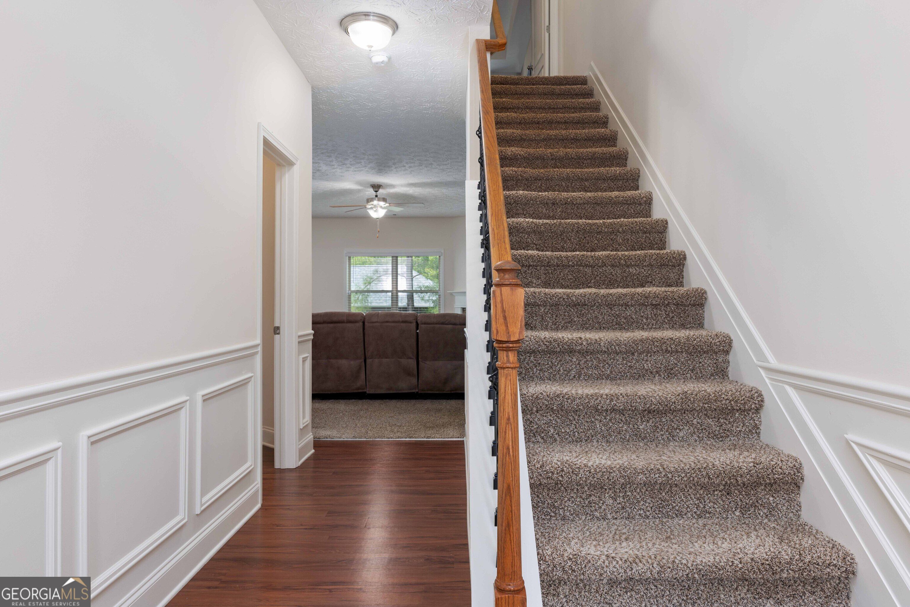6057 Townes Way Property Photo 5